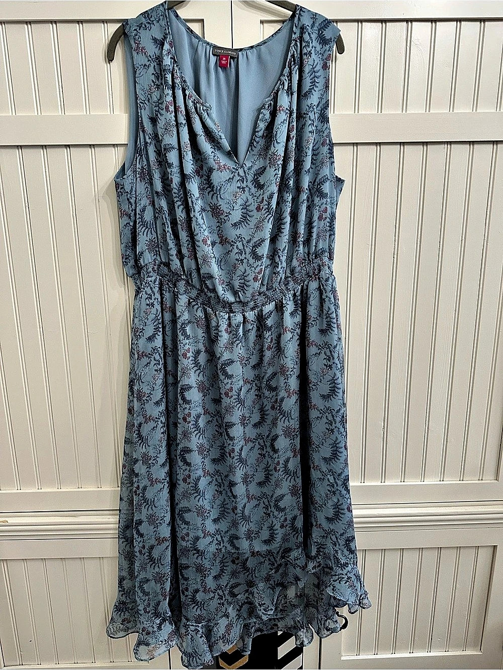Vince Camuto Floral Maxi Dress in Blue Size 2X Like New